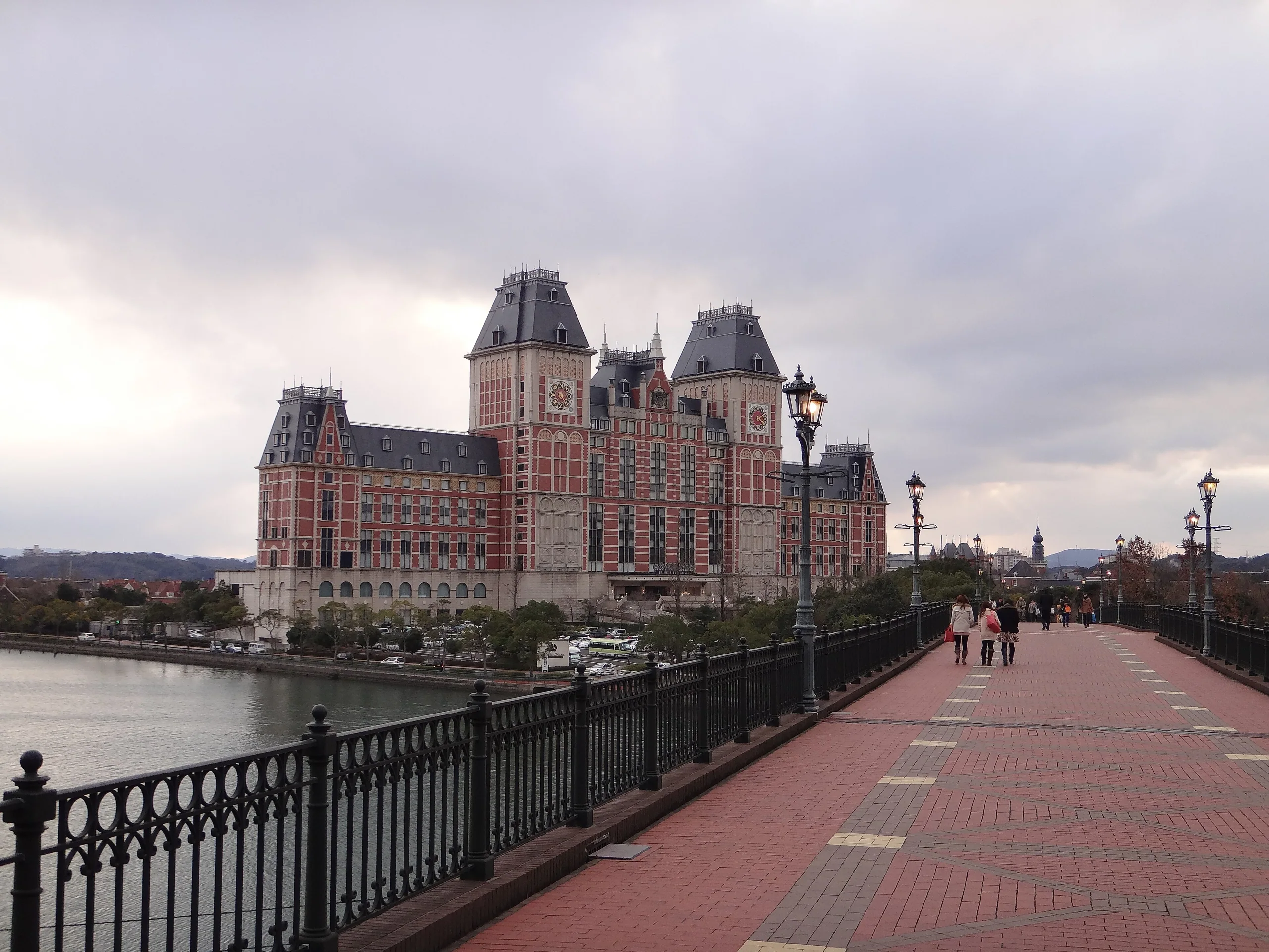Hotel Okura JR Huis Ten Bosch建築與周邊資料照